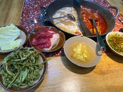 -赵美丽·重庆社区火锅·直营店(火车东站·中豪国际店)