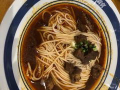 -霸蛮湖南菜·牛肉粉(荣京西街店)
