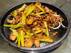 铁板羊肉-靠山屯东北农家菜(八龙桥雅苑店)
