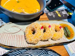 炸虾饼配泰国梅子酱-帕蓝·暹罗料理(大学路店)