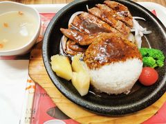 铁板黑椒牛排饭-食悦天美食广场(西安CityOn熙地港购物中心店)