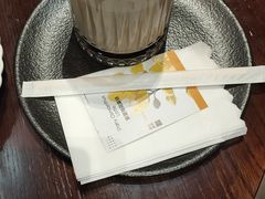 山茶荔枝拿铁-黑草莓(重庆路店)