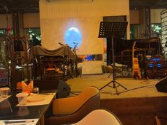 -洛缦音乐餐厅(工业展览馆万象城店)