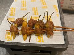 -威记烧嘢·南宁烧烤·超级生牛(绿地店)