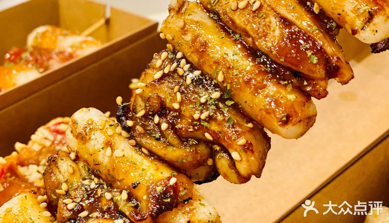 平价美食｜打卡人广网红韩式串烧！每样来一份！