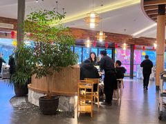 -茅草房·河畔园林火锅