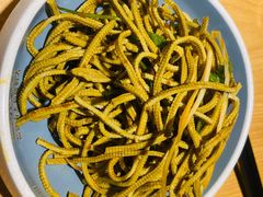 凉拌豆腐丝-肠王卤煮(西单食宝街店)