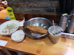 -弄堂咪道-饭香·面香·馄饨香(兴梅店)