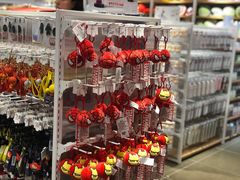 -名创优品(广东省广州琶洲保利广场店)