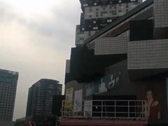 -资和信百货商场