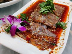 -三江源美食城