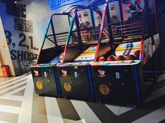 -世代星球·保龄球·镭战真人CS·团建(杨浦店)
