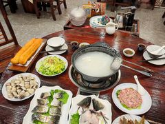 -御膳粥·牛乳粥底火锅·地道顺德菜(容桂店)