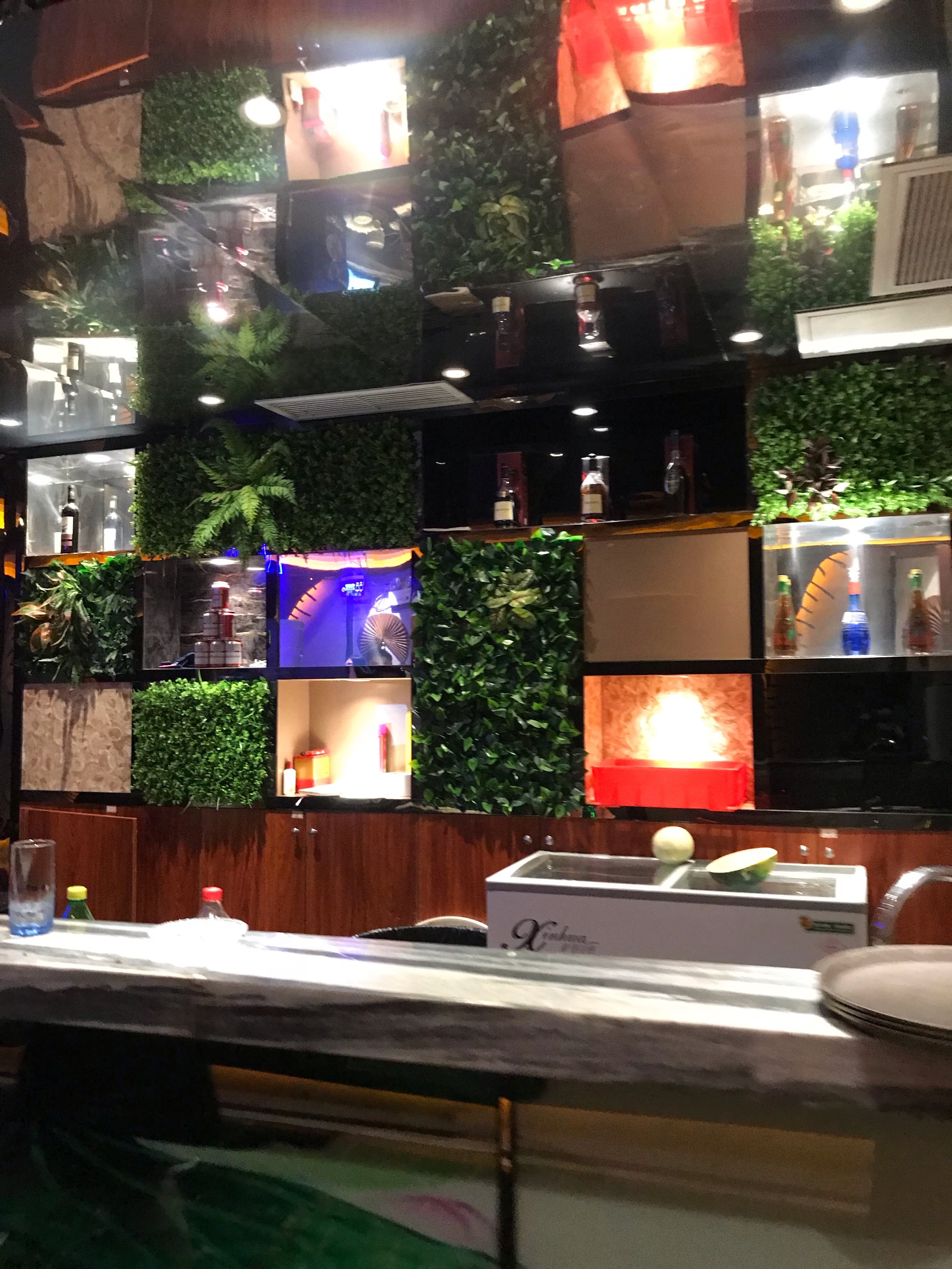 澳缘国际会所在奥园广场四楼,大地电影院旁