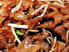 -新大咀港式茶餐厅(宝山万达店)