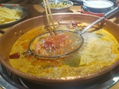 -洱火云南酸菜牛肉火锅(石景山当代商城店)