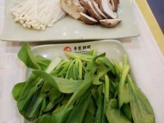 -羊家胡同·龙虾烧烤火锅(龙汇路店)