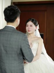 -Lady  Jane高端婚纱礼服馆