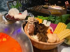 -湊湊火锅·茶憩(杭州湖滨银泰in77店)