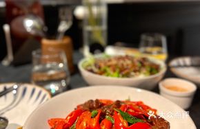 Stir-Fried Beef Cubes with Holy Basil