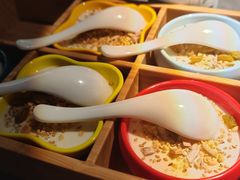 -伴山牛贵州黄牛肉火锅·苗疆非遗艺术餐厅(上海首店)
