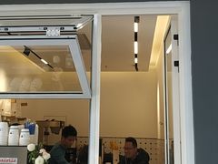 门面-AllorNothing横竖横咖啡(天虹店)