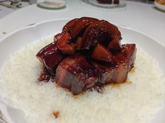 四头鲍鱼红烧肉-屋里厢上海菜馆