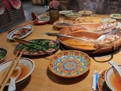 -洱火云南酸菜牛肉火锅(石景山当代商城店)