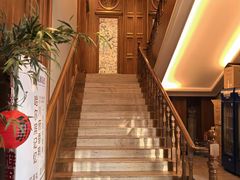 -八府香鸭·啫啫煲(华山路店)