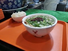 牛肉面-牛一嘴·兰州牛肉面·大盘鸡(财富中心店)