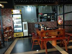 大堂-莽子老火锅(大坪店)