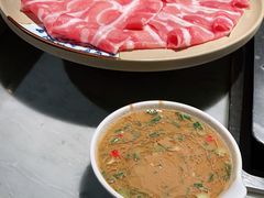 -尚尚仙·酸汤猪手·猪肚鸡火锅(华联万柳购物中心店)