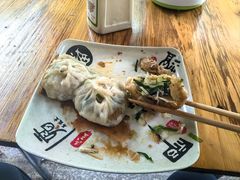-依云煎包店