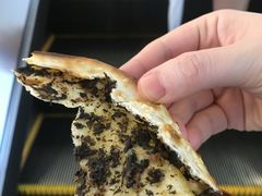 梅干菜锅盔-巷内锅盔(西城都荟店)