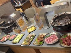 -围炉肉舍丹东海鲜烤肉·烤活鳗(步行街店)