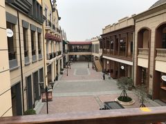 -王府井奥莱临潼小镇(临潼店)