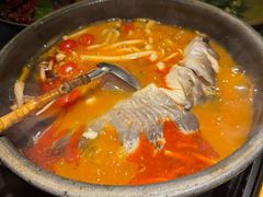 毛辣果酸汤鱼-Ameigo梅果·云贵川bistro(长宁来福士店)