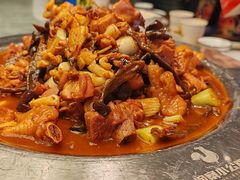 -俭寨大盘鸡·手抓肉·烧烤新疆菜(乌苏路店)