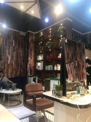 -PE SALON