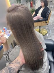 -Tloml salon