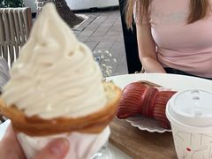 -VERIE BAKEHOUSE