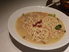 -桂满陇·手作小笼包&江南叫花鸡(中山公园店)