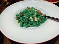 火腿豌豆鸡头米-上海人家花樣年华(中山公园店)