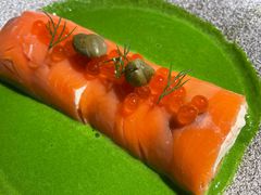 烟熏挪威三文鱼卷配红鱼籽酱-格鲁·秀色Georgia’s Feast