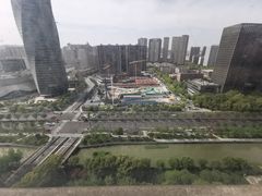 -杭州滨江宝龙城华美达酒店