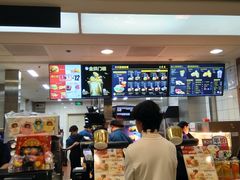 -麦当劳(轻轨曹杨路店)