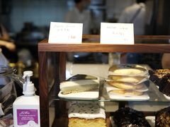 面包甜点陈列柜-Egg•Allday Brunch(襄阳北路店)