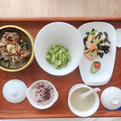 -裕月馨月子中心(滨江店)