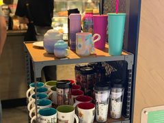 零售区-星巴克(香港国际机场44号闸店)