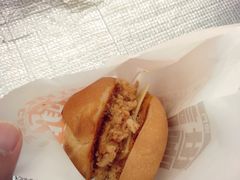 芝士辣鱼肉松包-世记咖啡(氹仔外卖店)
